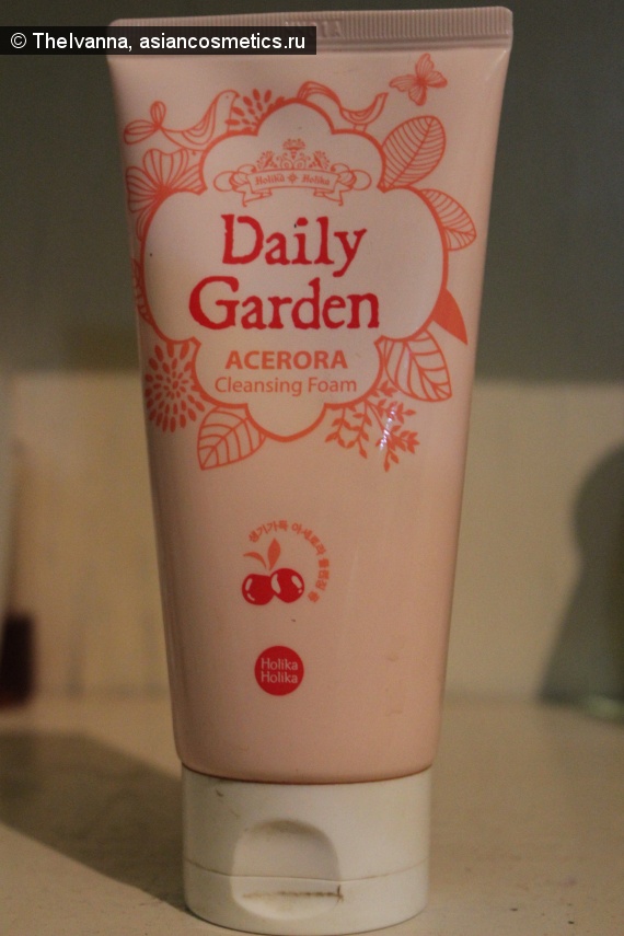 Отзывы об азиатской косметике: HOLIKA HOLIKA Daily Garden Cleansing Foam с барбадосской вишней